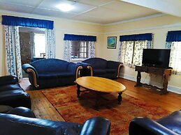 Whaleback Cottage