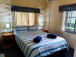 Whaleback Cottage
