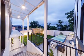 Blu Monkey Hub & Hotel Ranong