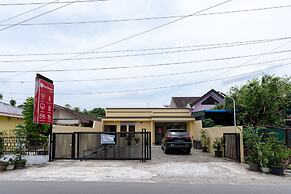 RedDoorz @ Medan Johor 2