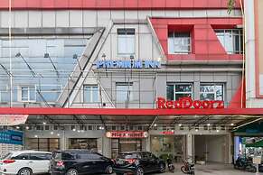 RedDoorz Plus @ Cemara Asri Medan