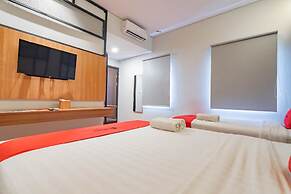 RedDoorz Plus @ Doorman Guest House