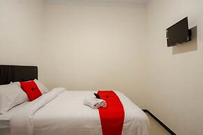 RedDoorz @ Losari Area 2