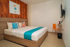 Sans Hotel Kupang Indah Surabaya