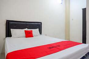 RedDoorz near Hartono Mall Solo