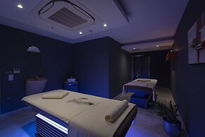 Avec Hotel