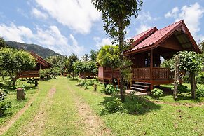 OYO 1143 Phet Luran Thai Resort Kohchang