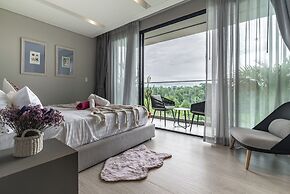 Diamond Condo by Villacarte