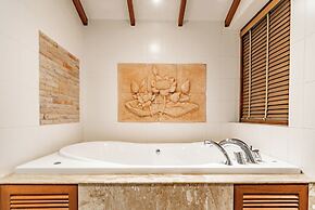 Villa Suriya B2