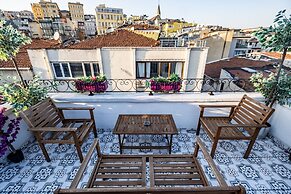 Selvese Suites – Serviced Living in Galata