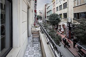 Selvese Suites – Serviced Living in Galata