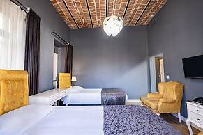 Selvese Suites – Serviced Living in Galata