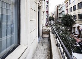 Selvese Suites – Serviced Living in Galata