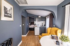 Selvese Suites – Serviced Living in Galata
