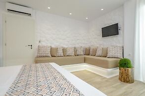 Naxian Spirit Inn