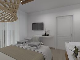 Naxian Spirit Inn