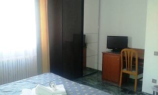 Bed & Breakfast Domus Cesena