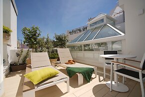 Plaza Mina Suites - Adults Recommended