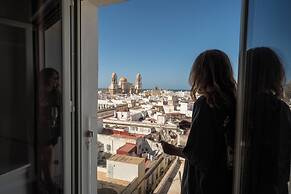 Plaza Mina Suites - Adults Recommended