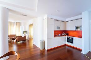 Plaza Mina Suites - Adults Recommended