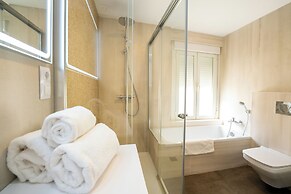 Plaza Mina Suites - Adults Recommended