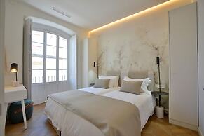 Plaza Mina Suites - Adults Recommended