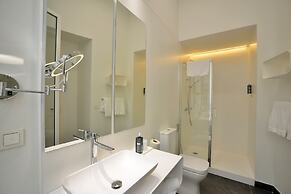 Plaza Mina Suites - Adults Recommended