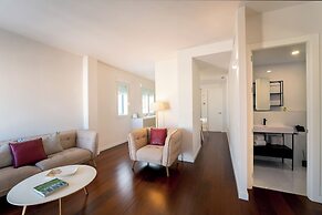 Plaza Mina Suites - Adults Recommended