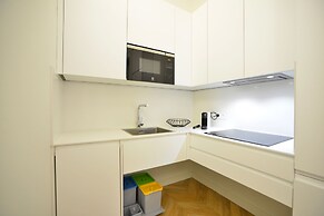 Plaza Mina Suites - Adults Recommended