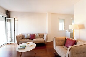 Plaza Mina Suites - Adults Recommended