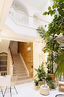 Plaza Mina Suites - Adults Recommended