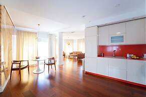 Plaza Mina Suites - Adults Recommended