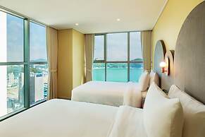 The Week& Resort