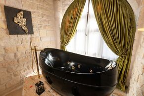Elysion Cave Suites