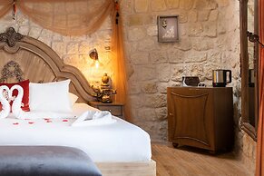 Elysion Cave Suites