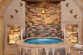Elysion Cave Suites
