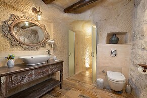 Elysion Cave Suites