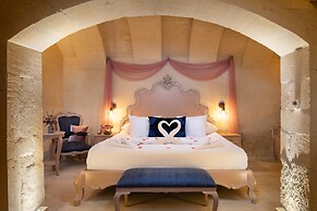 Elysion Cave Suites