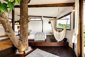 Tree-house Hotel Morinosubako