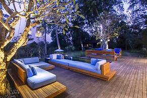 Villa Alam Taru