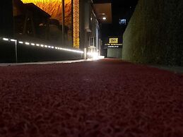 Otel Bostanci