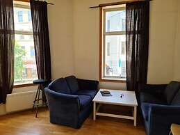 T13 Small Room