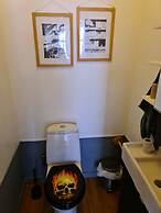 T13 Small Room