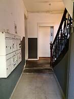T13 Small Room
