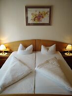 Pension Weirather