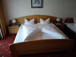 Pension Weirather