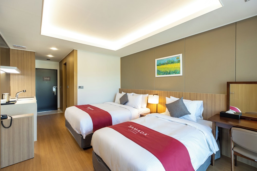 Ramada Plaza by Wyndham Dolsan Yeosu
