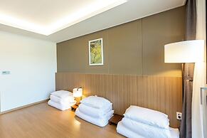 Ramada Plaza by Wyndham Dolsan Yeosu