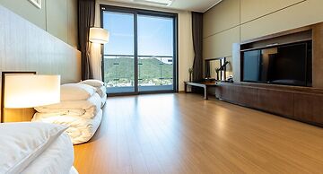 Ramada Plaza by Wyndham Dolsan Yeosu