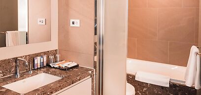 J-One Hotel